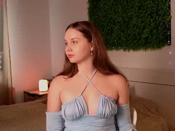 Cam for yourmusejulie_