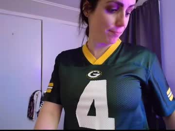 Cam for bustyciara