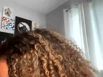 Cam for oxleahxoxo