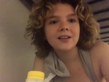 Cam for islalynn