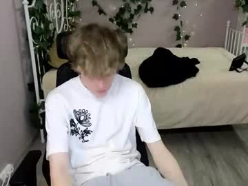 Cam for curly_twinkboy