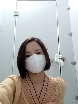 Stripchat sex cam Mila-white