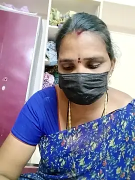 Stripchat sex cam geetha01