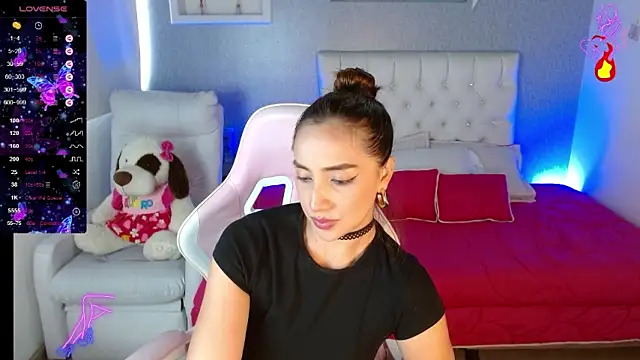 Stripchat sex cam feminineparadise1